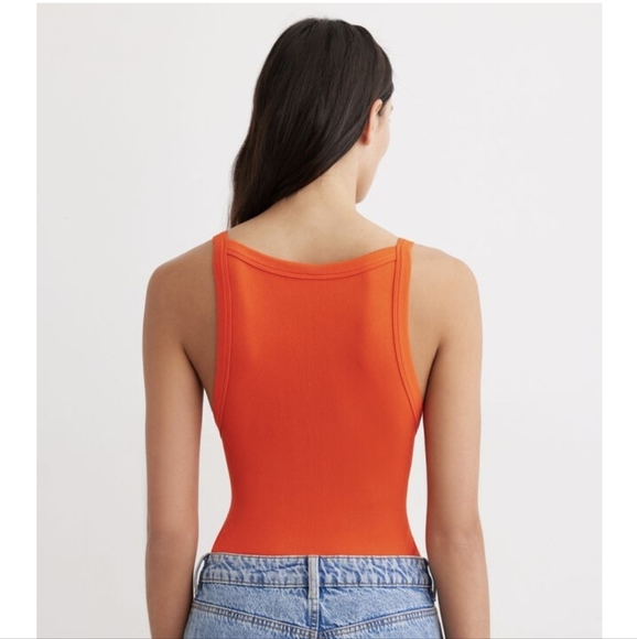 ✨ Brand new Danika Racerback Seamless Bodysuit ✨ - Picture 2 of 4